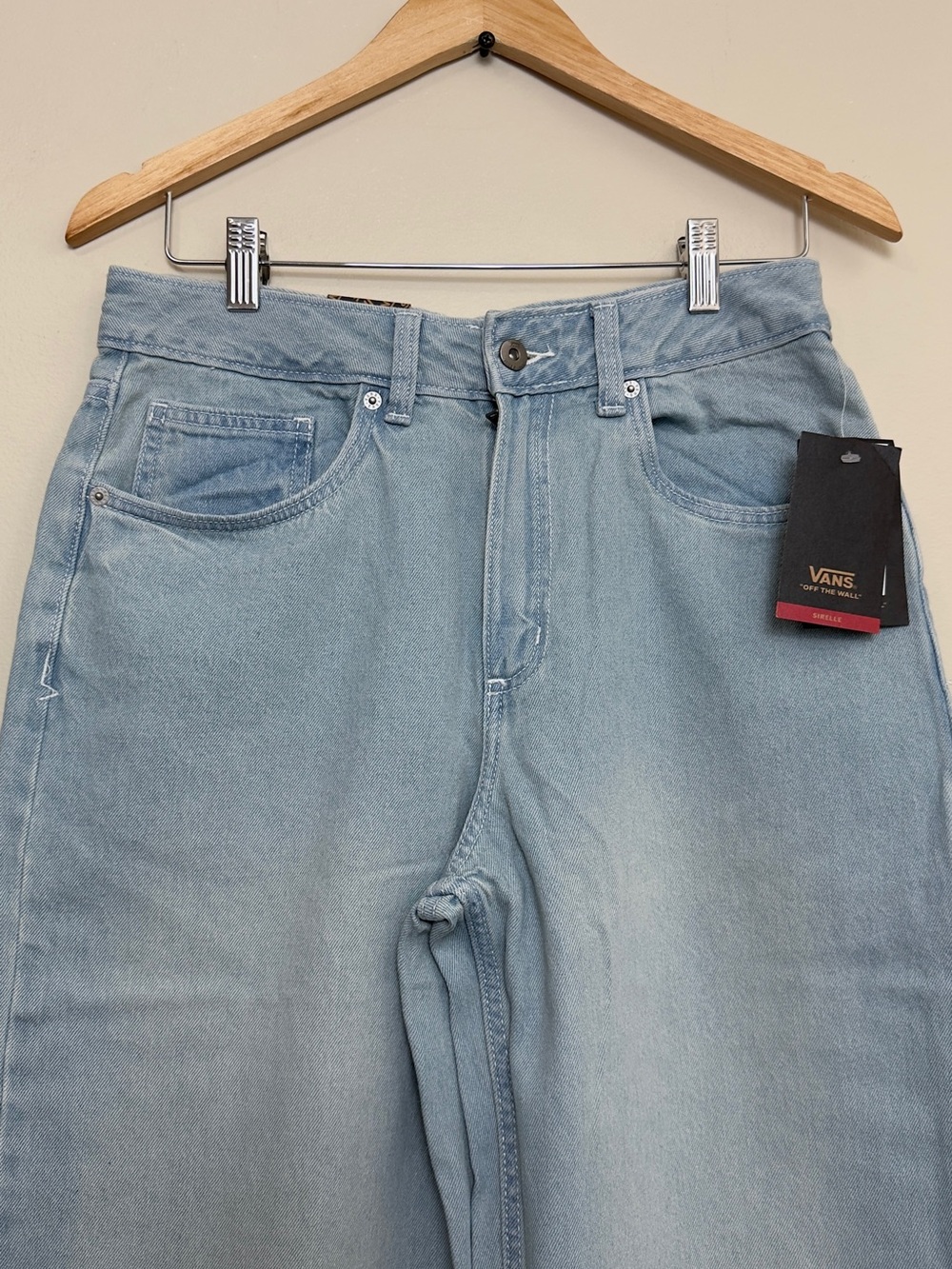 Vans Sirelle Baggy Jeans Women’s Size 29 NWT Light Wash Wide Leg Skate Denim - Picture 5 of 10